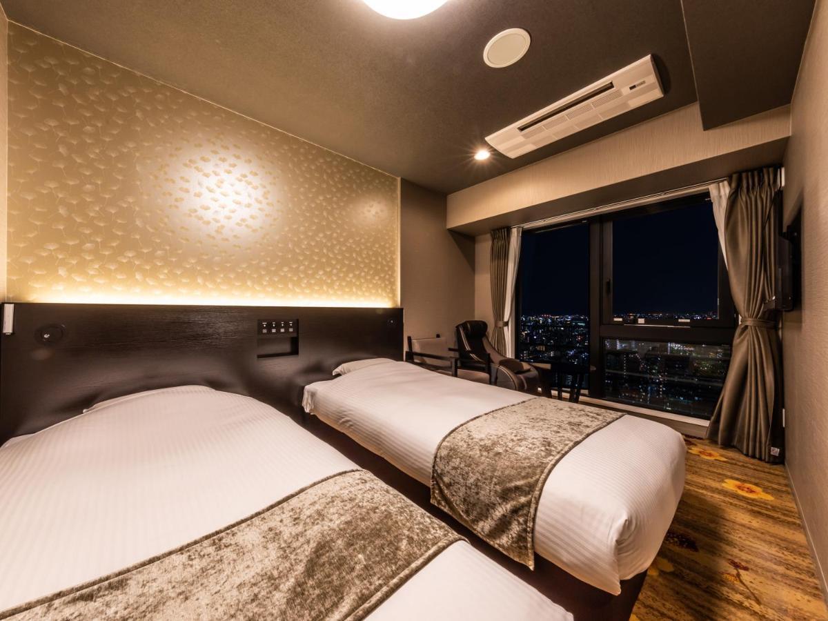 Apa Hotel Shin Osaka-Eki Tower Bagian luar foto