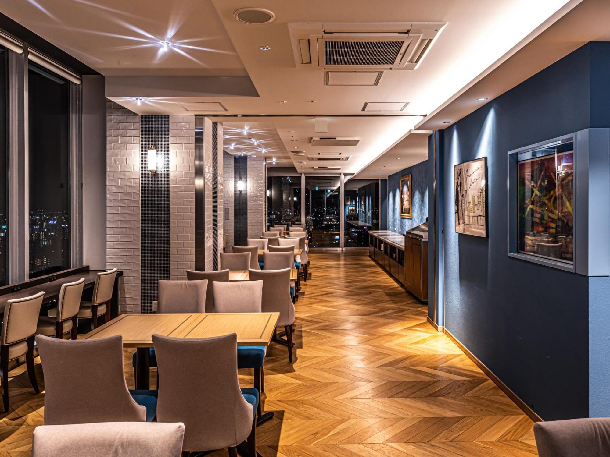 Apa Hotel Shin Osaka Eki Tower Bagian luar foto